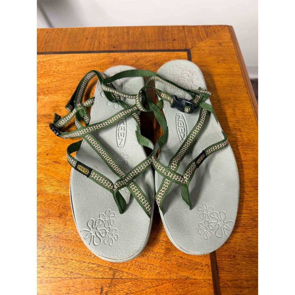 Keen Womens 8.5 Green Emerald City II Strappy Sandals Outdoor Casual Floral